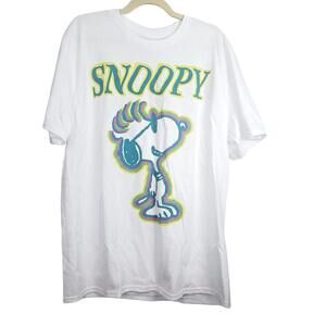 Snoopy Peanuts Unisex Large White‎ Short Sleeve T-Shirt New without Tags Graphic